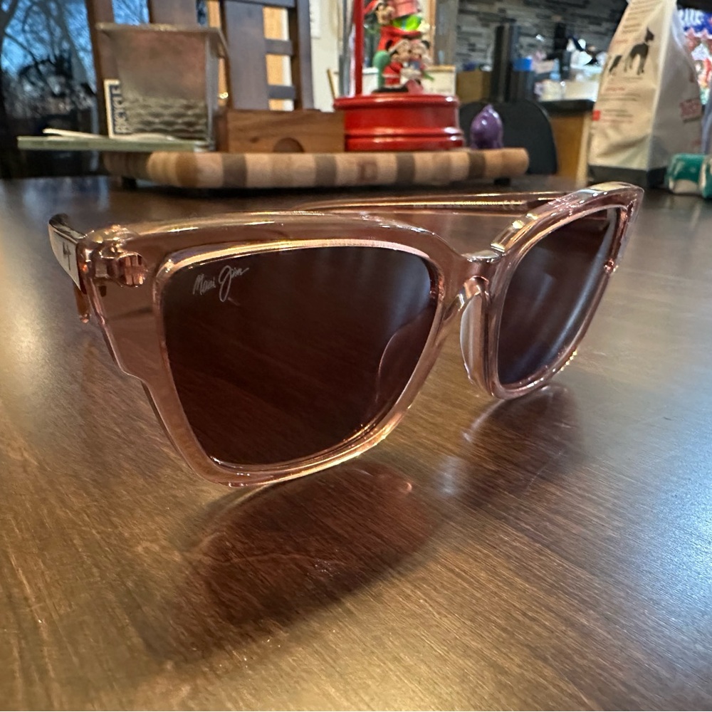 NWT Maui Jim Kou Cat Sunglasses